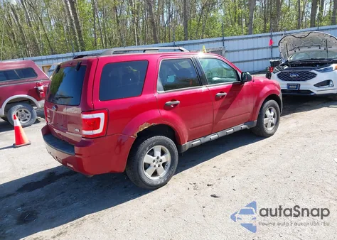 2011 Ford Escape Xlt from USA, damaged, VIN 1FMCU9DG6BKB34611